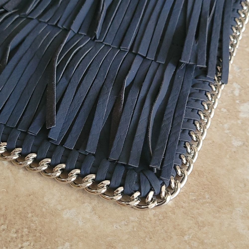 *NEW* Chico's Black & Silver Jubilee Fringe Crossbody Clutch - Picture 4 of 10